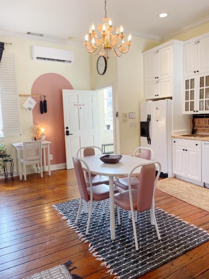 Charming 1885 Parlor Loft Downtown Savannah Stay Kültér fotó