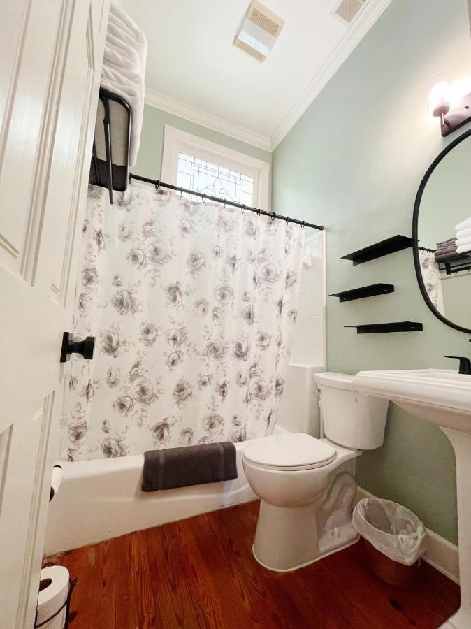 Charming 1885 Parlor Loft Downtown Savannah Stay Kültér fotó